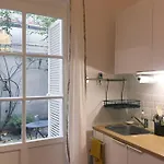 Chic Neighborhood Charming Courtyard 7th * Parigi