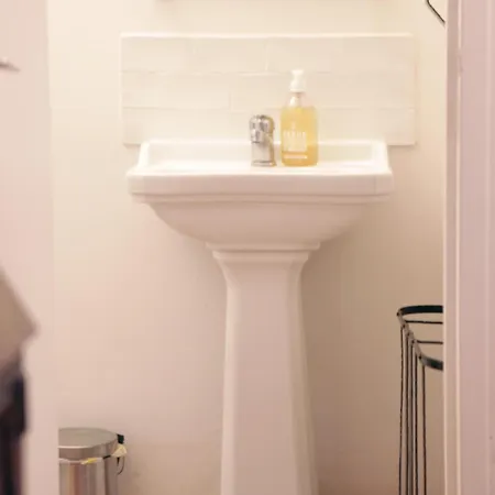 Chic Neighborhood Charming Courtyard 7th Lejlighed Paris