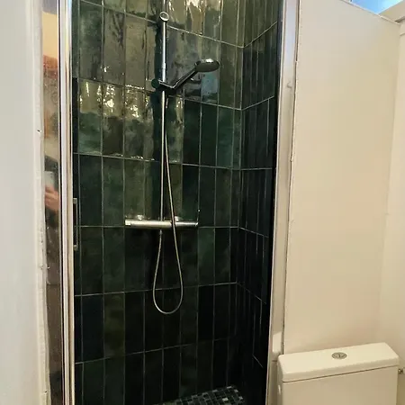 Chic Neighborhood Charming Courtyard 7th * Paris