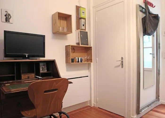 Chic Neighborhood Charming Courtyard 7th Parigi