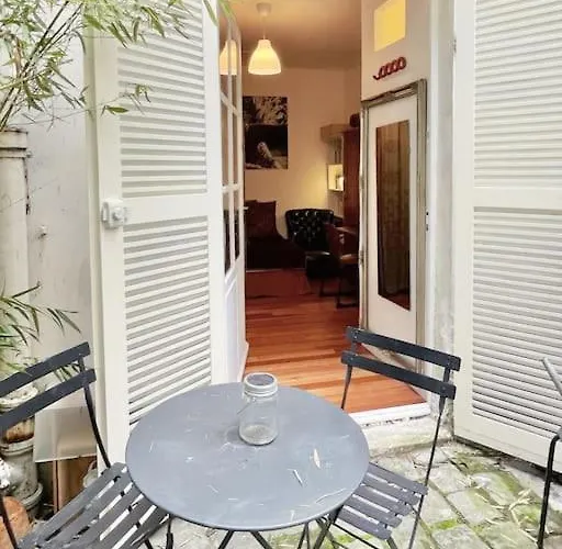 Chic Neighborhood Charming Courtyard 7th Appartamento *