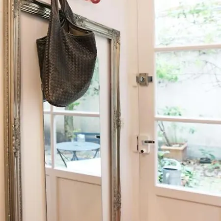Apartment Chic Neighborhood Charming Courtyard 7th Paris